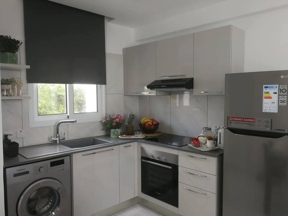 Georgianno Sea Apartments โปรทาราส ภายนอก รูปภาพ